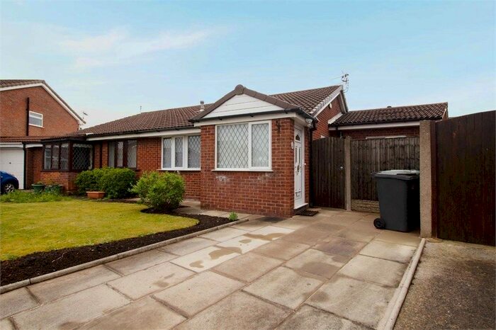3 Bedroom Semi-Detached Bungalow For Sale In Redbourne Drive, Widnes, WA8