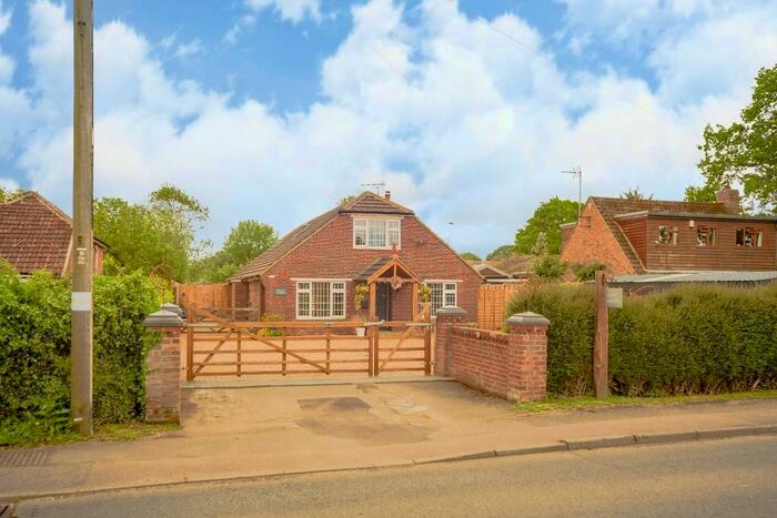 5 Bedroom Detached House For Sale In Secret Garden Woodchurch Road, Shadoxhurst, Ashford, Kent, TN26