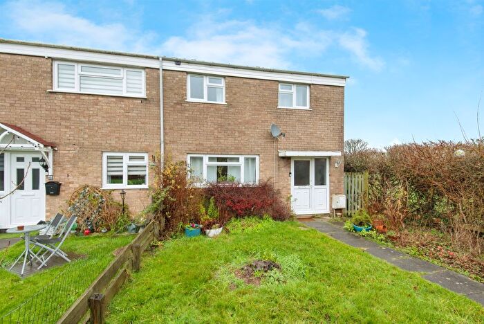 3 Bedroom End Terrace House For Sale In Ripon Road, Stevenage, SG1