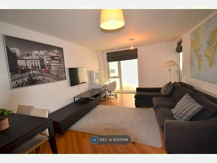 2 Bedroom Flat To Rent In Dakota House, Milton Keynes, MK9