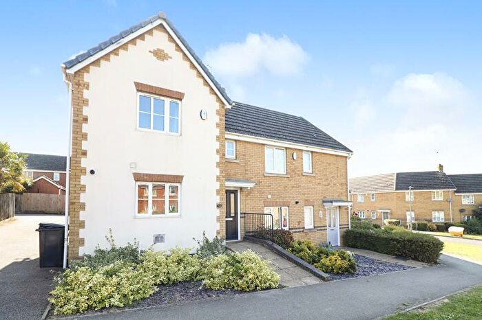 2 Bedroom End Of Terrace House To Rent In Windsor Road, Rushden, NN10