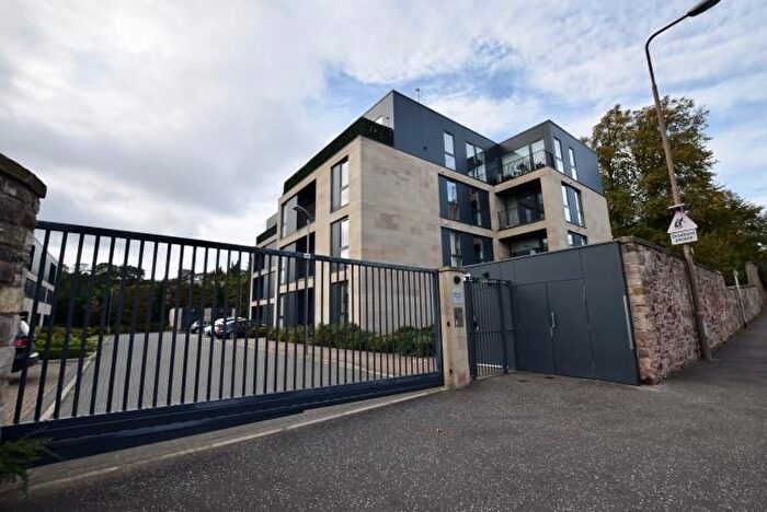 2 Bedroom Flat To Rent In Whitehouse Loan, Edinburgh, EH9