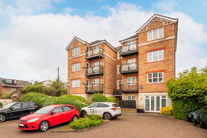 2 Bedroom Apartment To Rent In Bedford Road, Reading, RG1