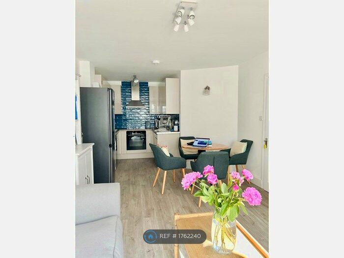 2 Bedroom Maisonette To Rent In Stonor Road, London, W14