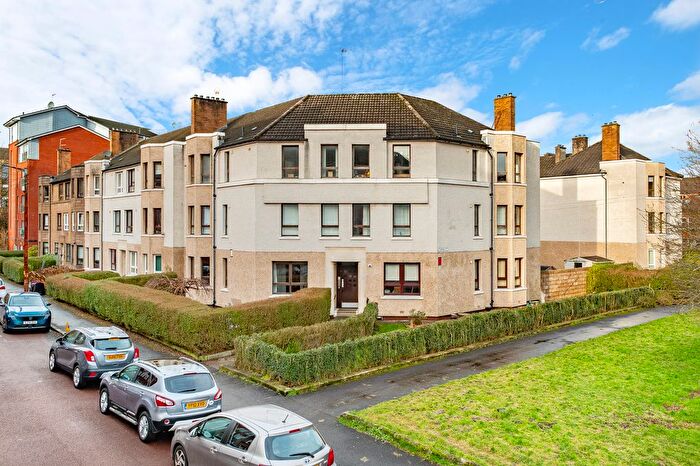 2 Bedroom Flat For Sale In Cartha Street, Shawlands, Glasgow, G41
