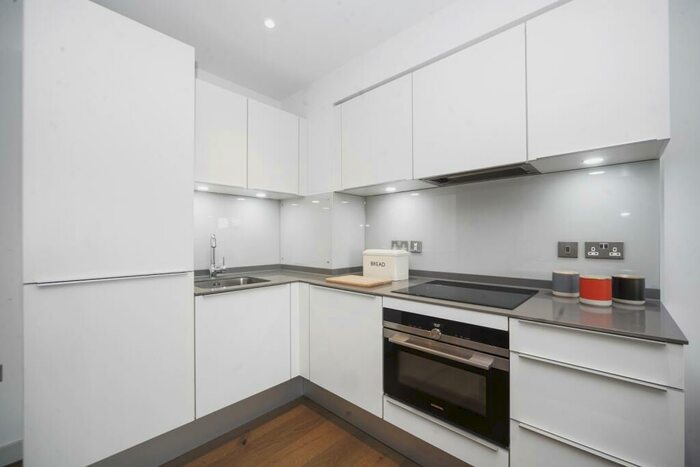 2 Bedroom Apartment To Rent In Mawes House, SE17