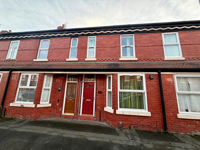 2 Bedroom Terraced House To Rent In Wykenham Street, Fallowfield, M14