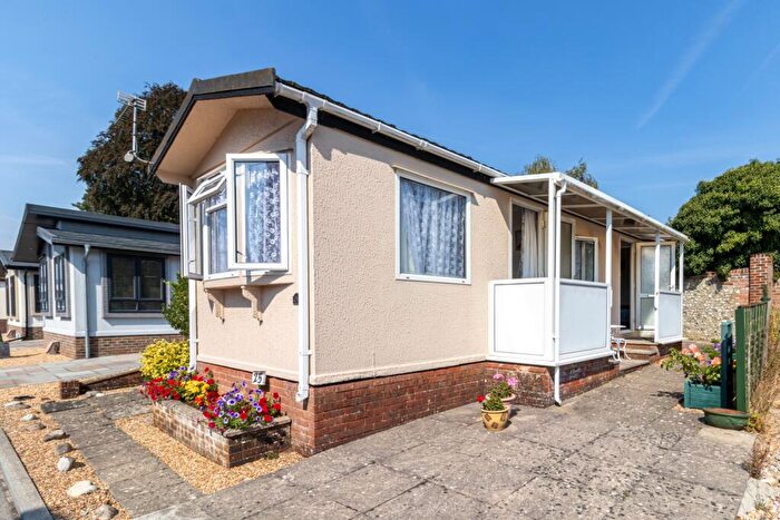 1 Bedroom Park Home To Rent In Valdean Park, The Dean, Alresford, Hampshire, SO24
