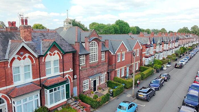 2 Bedroom Flat To Rent In Beaumont Road, Bournville, Birmingham, B30