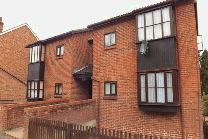 Studio To Rent In Oak House, Tunbridge Wells, TN2