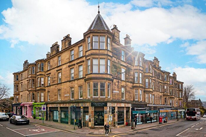 3 Bedroom Apartment To Rent In Morningside Road, Edinburgh, EH10
