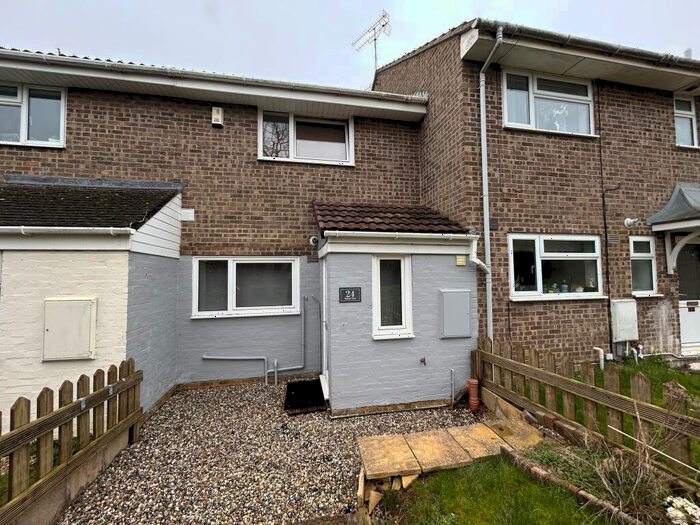3 Bedroom House To Rent In Hallam Moor, Swindon, SN3