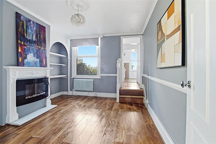 1 Bedroom Flat For Sale In Highfield Road, Dartford, DA1