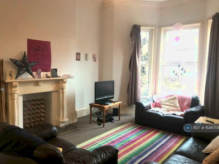 5 Bedroom Flat To Rent In Heaton Road, Withington, M20