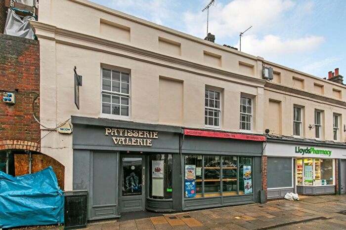 1 Bedroom Flat To Rent In Cross Keys Passage, Winchester, SO23