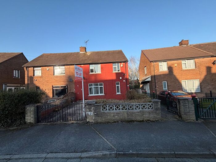 3 Bedroom Semi Detached House To Rent In Knowles Avenue, Bradford, West Yorkshire, BD4