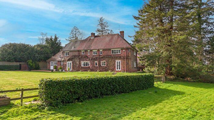 4 Bedroom Detached House For Sale In Forest Edge Road, Crow, Ringwood, BH24