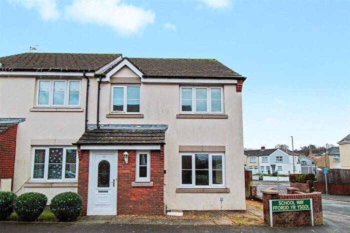 3 Bedroom Semi-Detached House For Sale In School Way, Blackwood, NP12