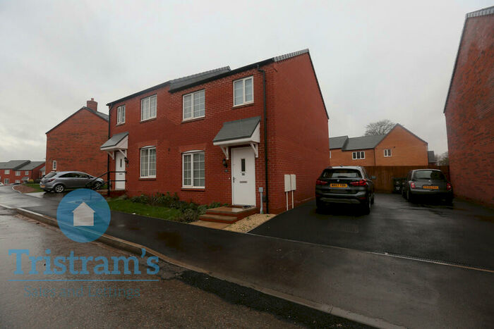 3 Bedroom Semi-Detached House To Rent In Fowler Road, Edwalton, NG12