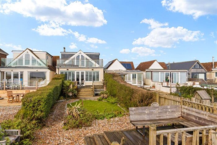 4 Bedroom Detached House For Sale In Coast Road, Pevensey Bay, Pevensey, BN24