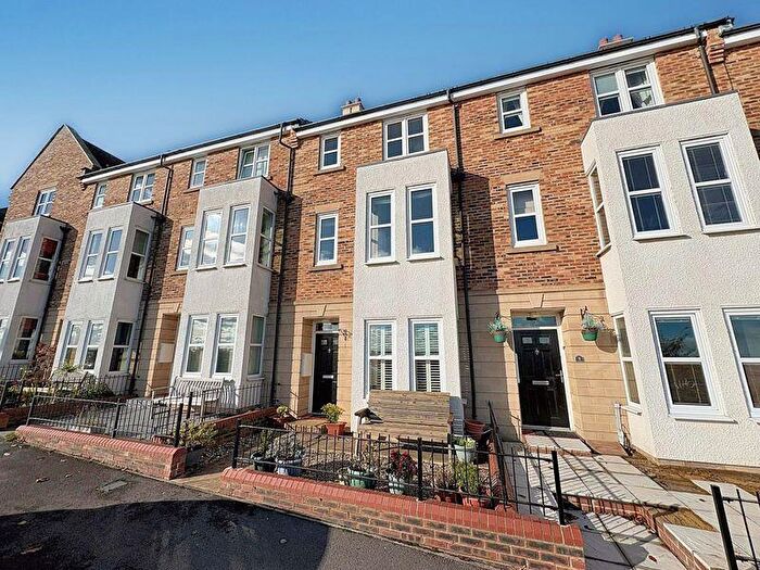 3 Bedroom Terraced House For Sale In Renaissance Point, North Shields, NE30