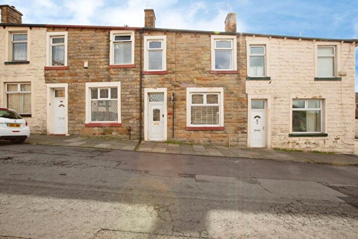 3 Bedroom Terraced House For Sale In Shakespeare Street, Padiham, Burnley, Lancashire, BB12