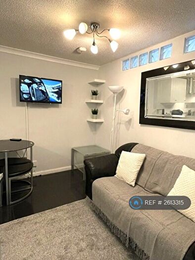 2 Bedroom Flat To Rent In Vesage Court, London, EC1N
