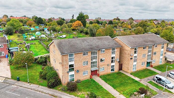 2 Bedroom Flat For Sale In Iris Close, Ipswich, IP2