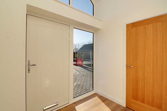 2 Bedroom Detached Bungalow For Sale In Horstead Avenue, Brigg, DN20