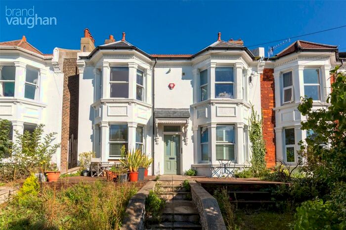 2 Bedroom Apartment To Rent In Preston Drove, Brighton, BN1