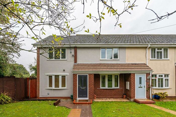 4 Bedroom End Of Terrace House To Rent In Priory Close, Lapworth, Solihull, B94