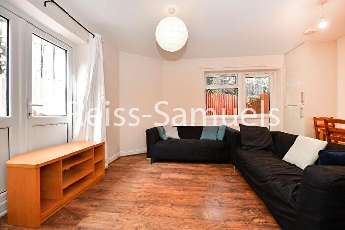 6 Bedroom Semi-Detached House To Rent In Ambassador Square, Canary Wharf, Isle Of Dogs, London, E14