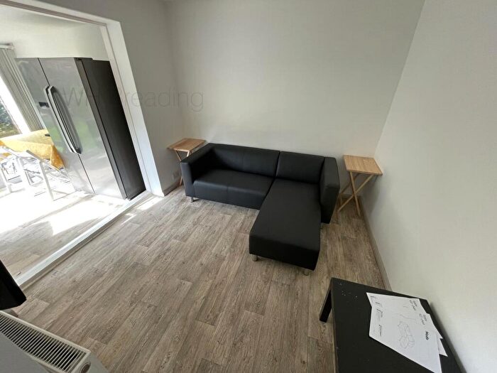 4 Bedroom Semi-Detached House To Rent In Crown Gardens, Canterbury, CT2
