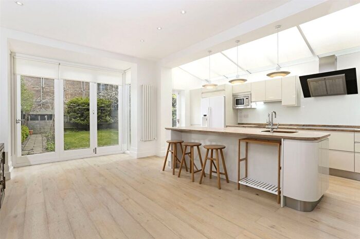 6 Bedroom Detached House To Rent In Buxton Gardens, London, W3