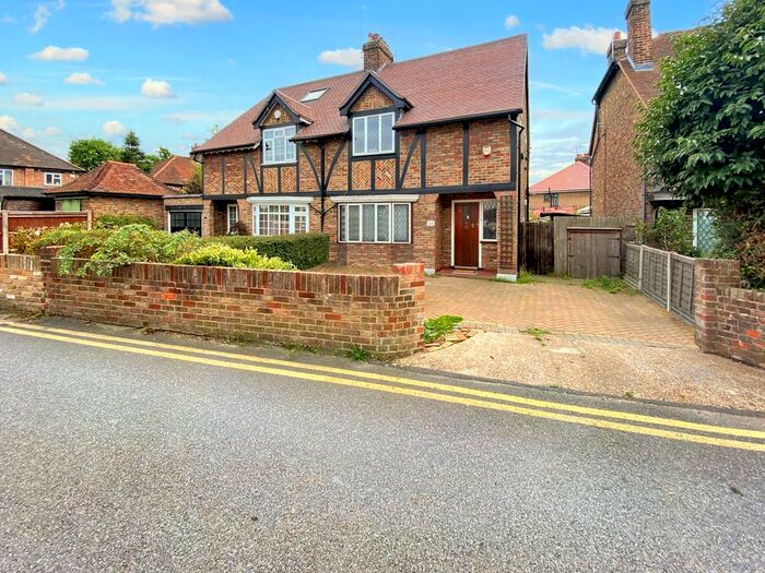 3 Bedroom Semi-Detached House To Rent In Grove Road, Uxbridge, Greater London, UB8