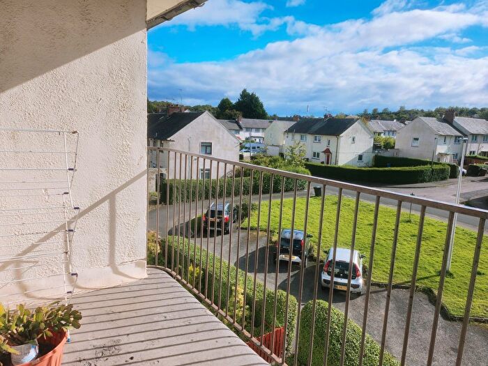 2 Bedroom Flat To Rent In Dinmont Drive, Edinburgh, EH16