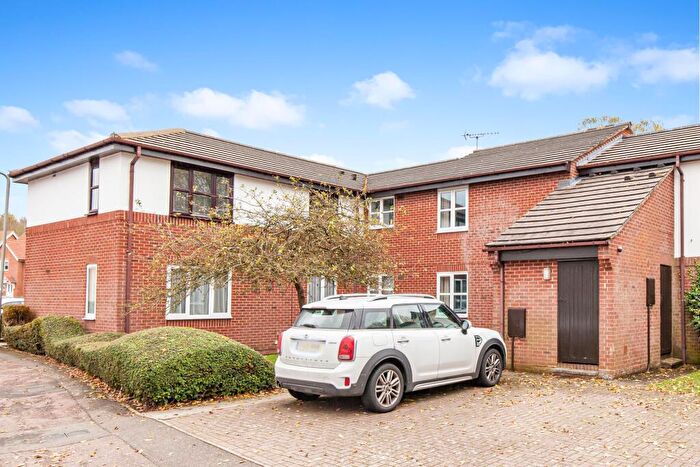 1 Bedroom Apartment To Rent In Oat Close, Aylesbury, Buckinghamshire, HP21