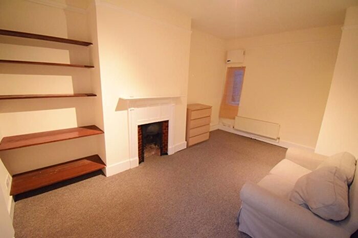 2 Bedroom Flat To Rent In Brailsford Road, Tulse Hill / Brixton, SW2