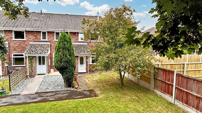2 Bedroom End Of Terrace House For Sale In Bevandean Close, Stoke-On-Trent, ST4