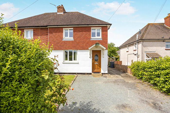 4 Bedroom Semi-Detached House To Rent In The Oval, GU2