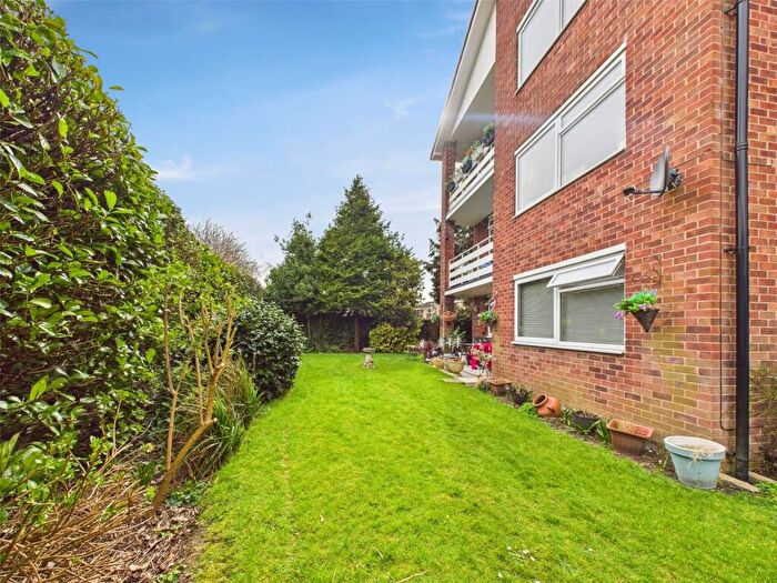 2 Bedroom Apartment For Sale In Prestbury, Cheltenham, Gloucestershire, GL52