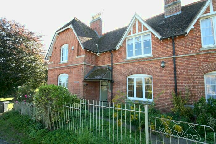 2 Bedroom Flat To Rent In A Church Cottages, Church Road, Cuddesdon, OX44