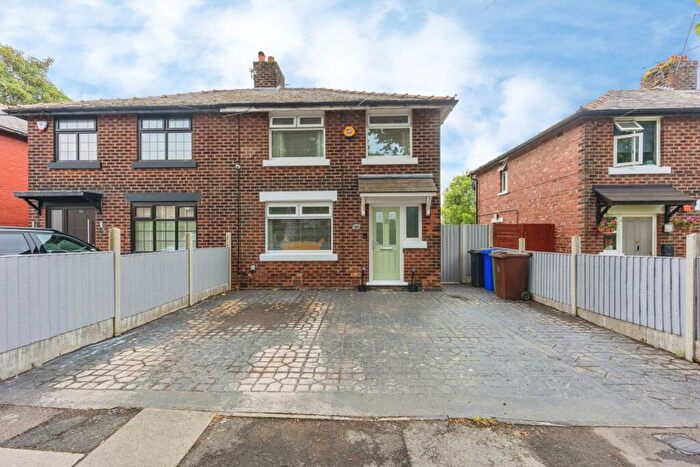 3 Bedroom Semi Detached House For Sale In Smallshaw Lane, Ashton-under-Lyne, Greater Manchester, OL6