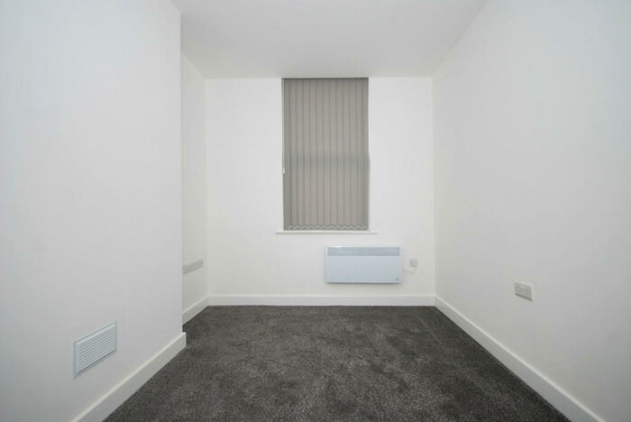 1 Bedroom Flat To Rent In Beaconsfield Road, DN4