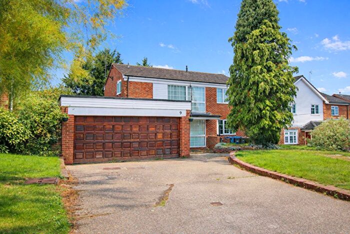 4 Bedroom Detached House For Sale In Hilly Field, Harlow, CM18