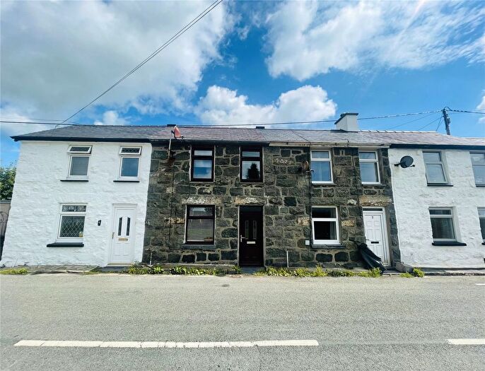 2 Bedroom Terraced House For Sale In Criccieth, Gwynedd, LL52