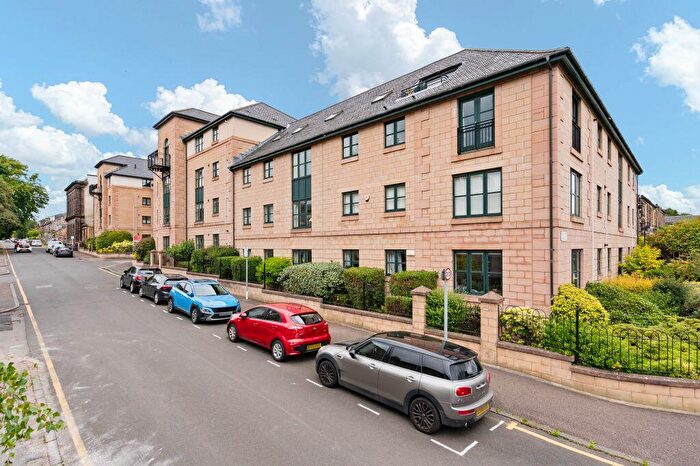 3 Bedroom Flat For Sale In / South Gray Street, Edinburgh, EH9