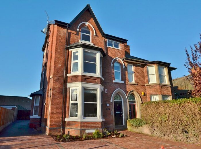 2 Bedroom Apartment To Rent In Musters Road, West Bridgford, NG2