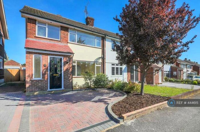 3 Bedroom Semi-Detached House To Rent In Hedingham Road, , Hornchurch, Essex, RM11