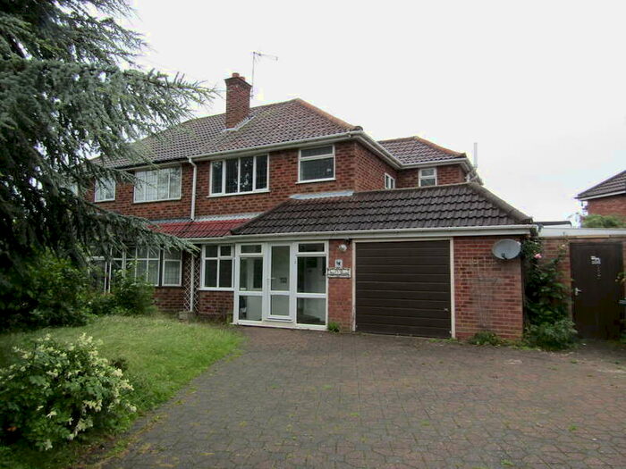 3 Bedroom Semi-Detached House To Rent In Whitehouse Common Road, Sutton Coldfield, B75